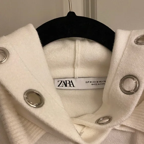 Zara White Cropped Hoodie with Metal Ring Details Size M - Picture 4 of 6